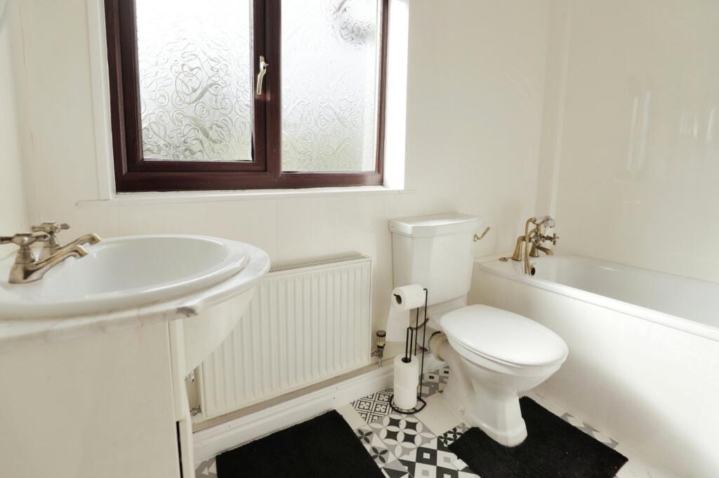 Additional property image - Bretton Lane, Bretton, Chester, Flintshire, CH4 0DW