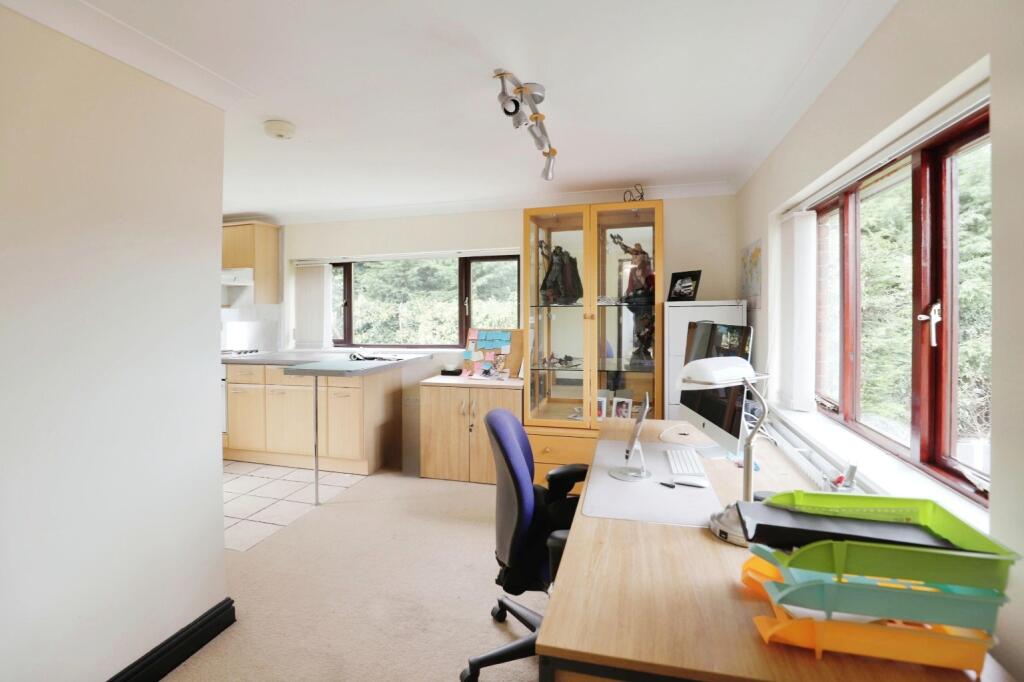 Additional property image - Bretton Lane, Bretton, Chester, Flintshire, CH4 0DW