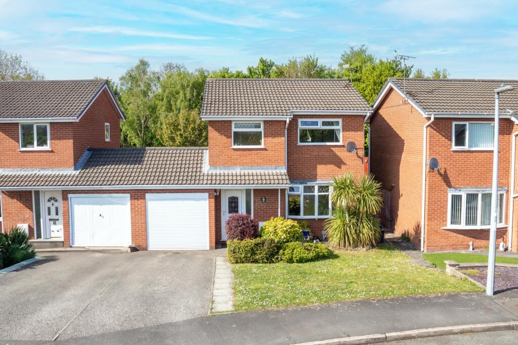 Main image of property: Field Park, Connah's Quay, Deeside, Flintshire, CH5 4QT