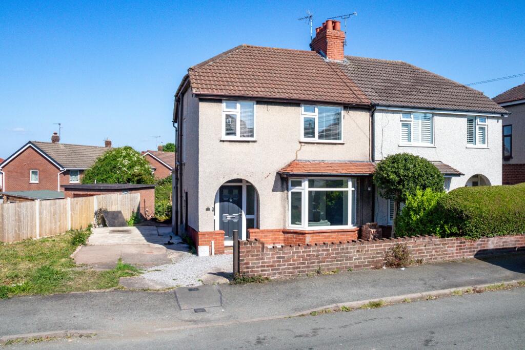 3 bedroom semi-detached house