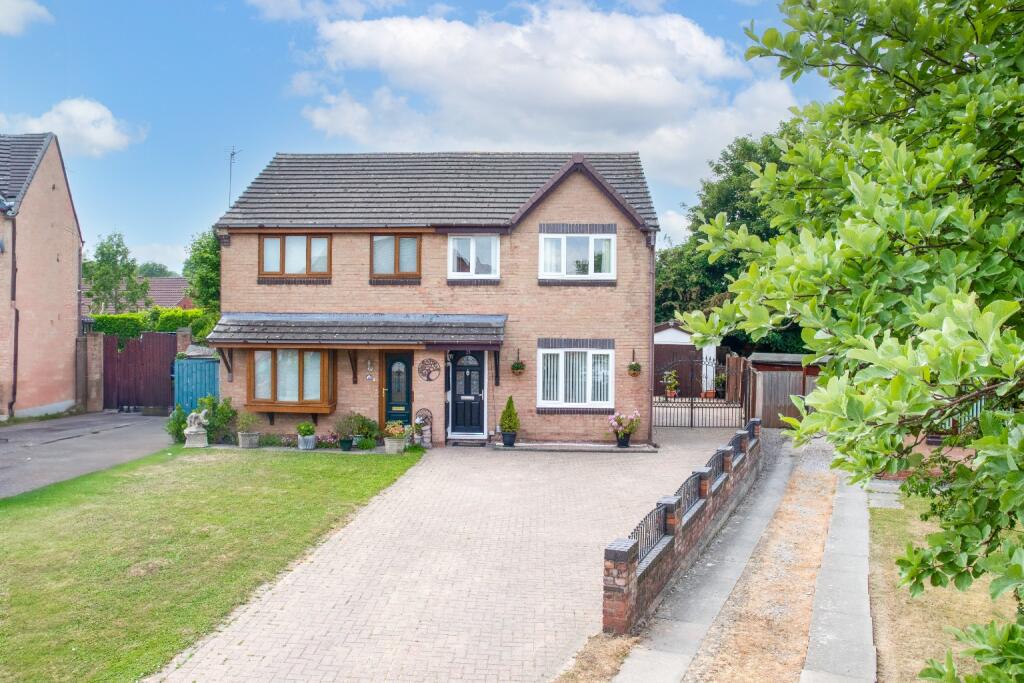 Main image of property: Lindale Close, Connah's Quay, Deeside, Flintshire, CH5 4RL
