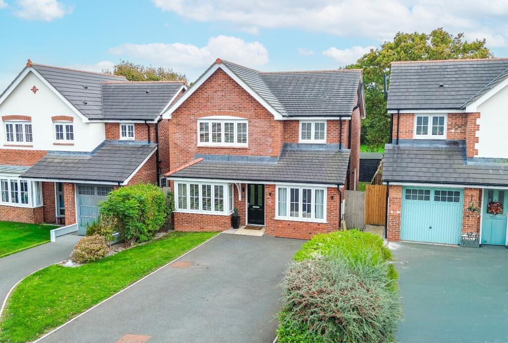 Main image of property: Llys Cwyfan, Oakenholt, Flint, Flintshire, CH6 5FN