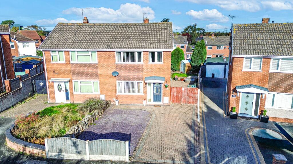 Main image of property: Hafod Close, Connah's Quay, Deeside, Flintshire, CH5 4BU