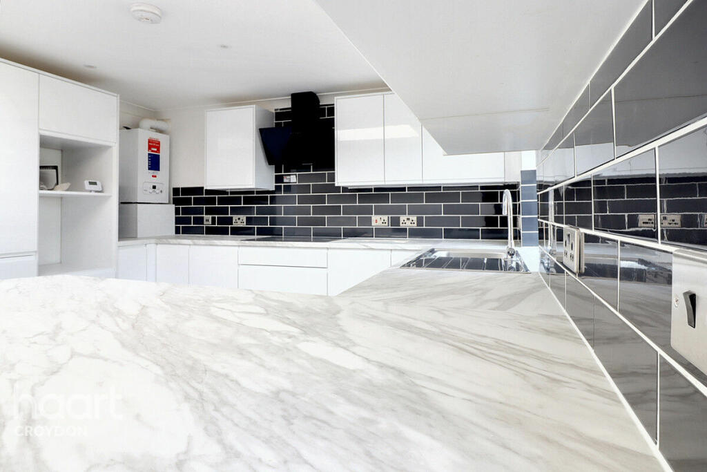 Additional property image - Taunton Lane, Coulsdon