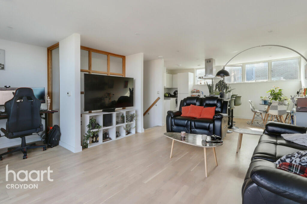 Additional property image - Cross Road, Croydon