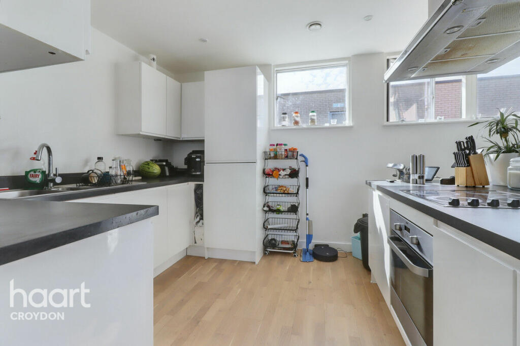 Additional property image - Cross Road, Croydon