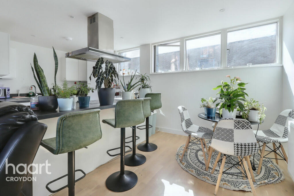 Additional property image - Cross Road, Croydon