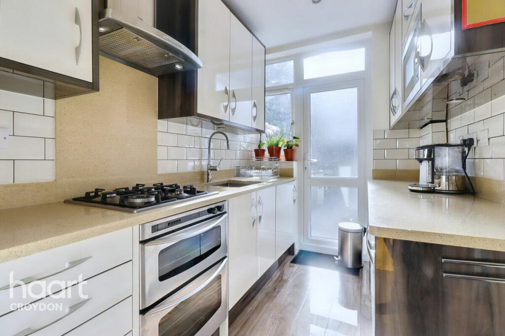Additional property image - Thornton Avenue, Croydon