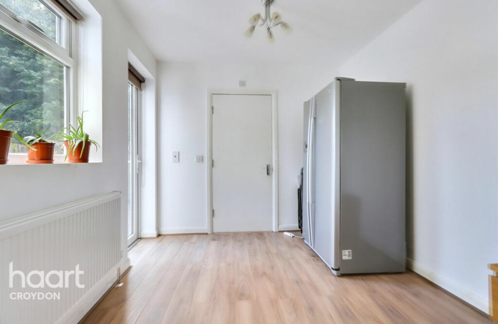 Additional property image - Thornton Avenue, Croydon
