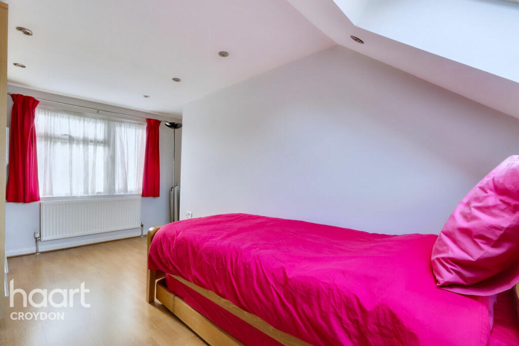 Additional property image - Thornton Avenue, Croydon