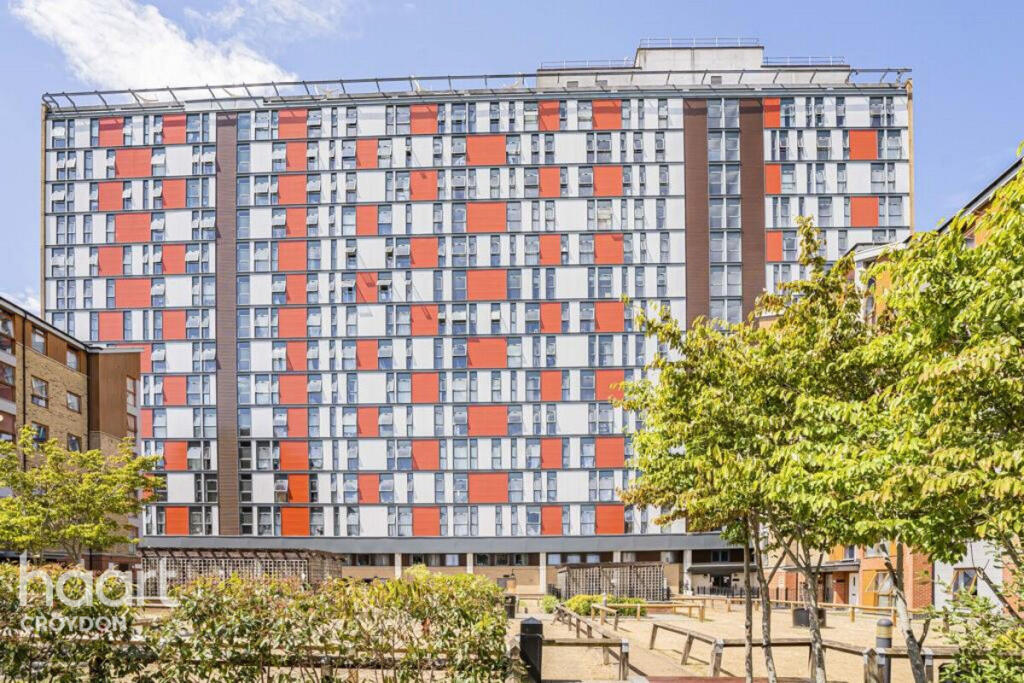 Main image of property: London Road, Croydon