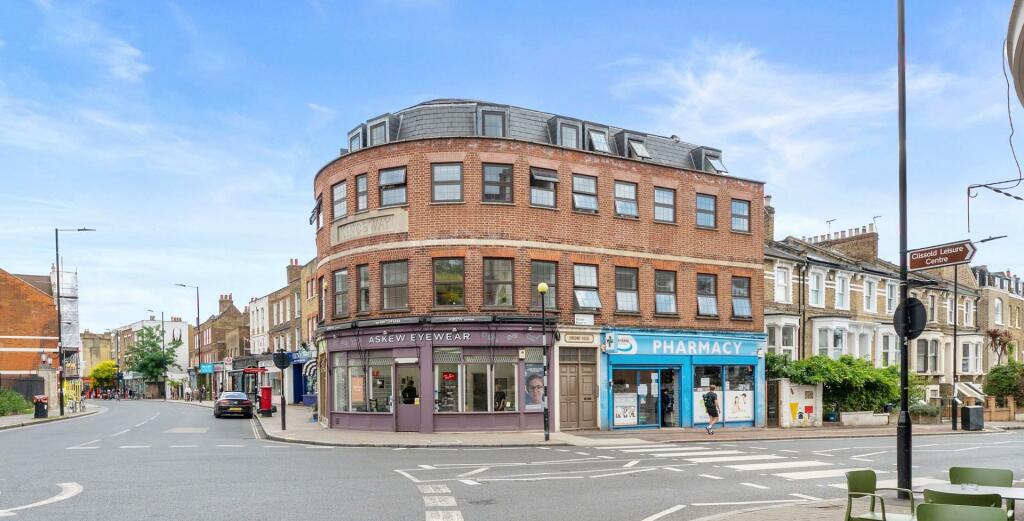 1 bedroom apartment for sale in Kingsway House, Albion Road, London, N16