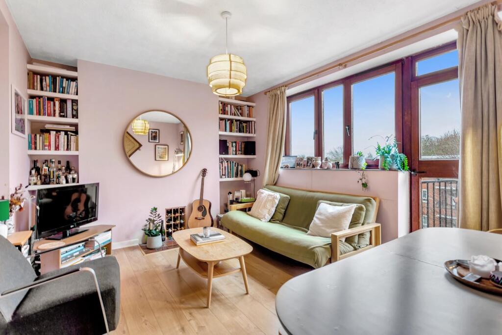 Main image of property: Shakspeare Walk, London, N16