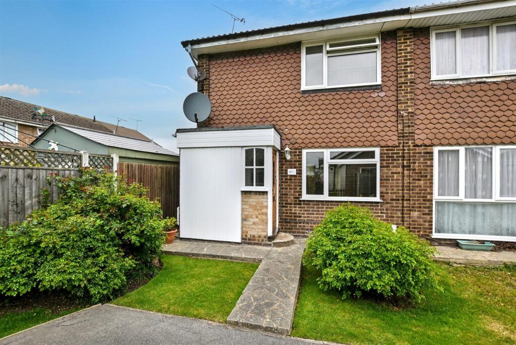 Main image of property: Castle Walk, Canvey Island