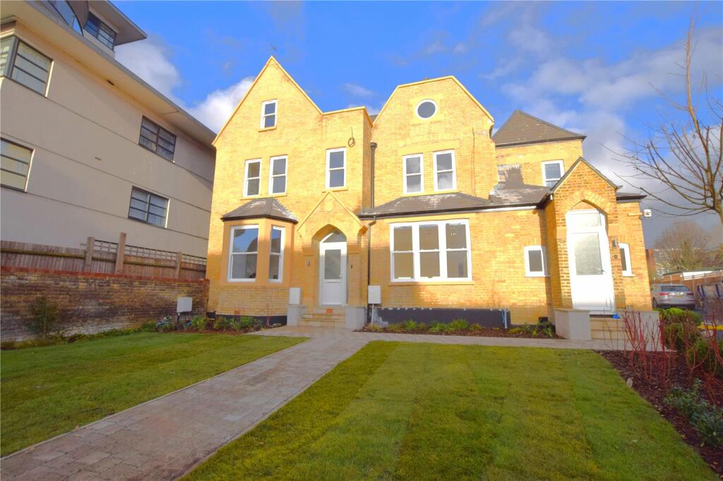 Main image of property: High Road, Chadwell Heath, RM6