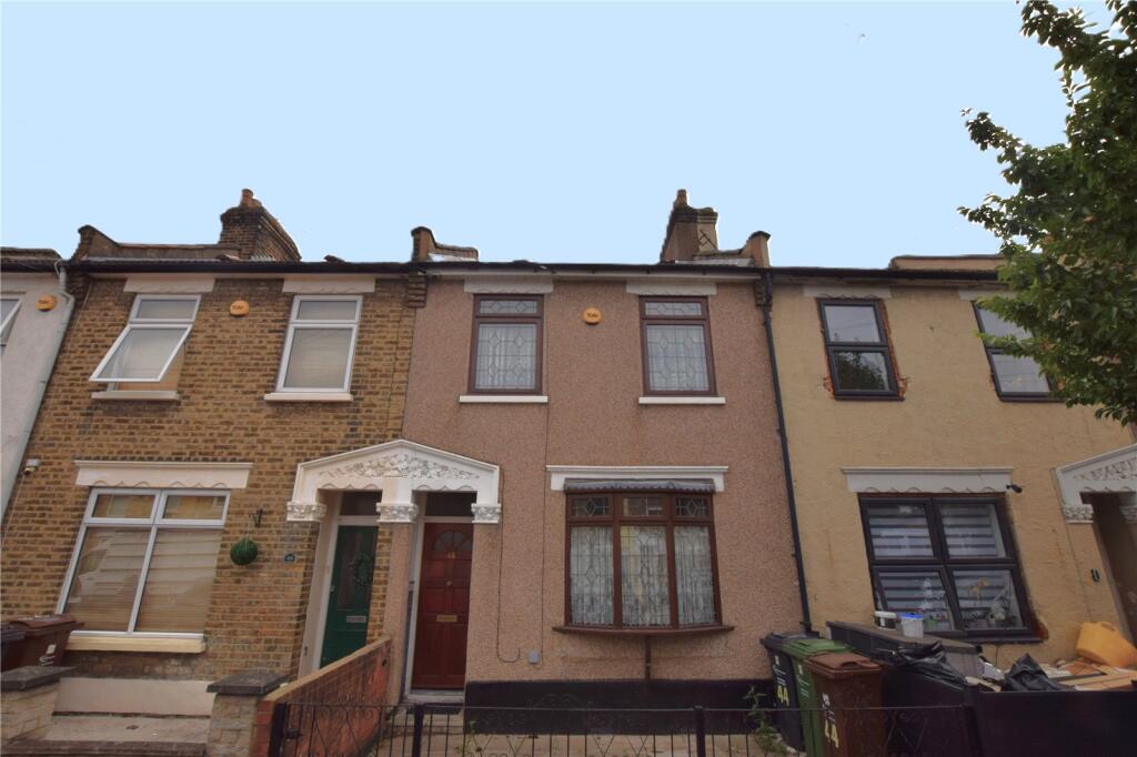 Main image of property: Heath Road, Romford, RM6