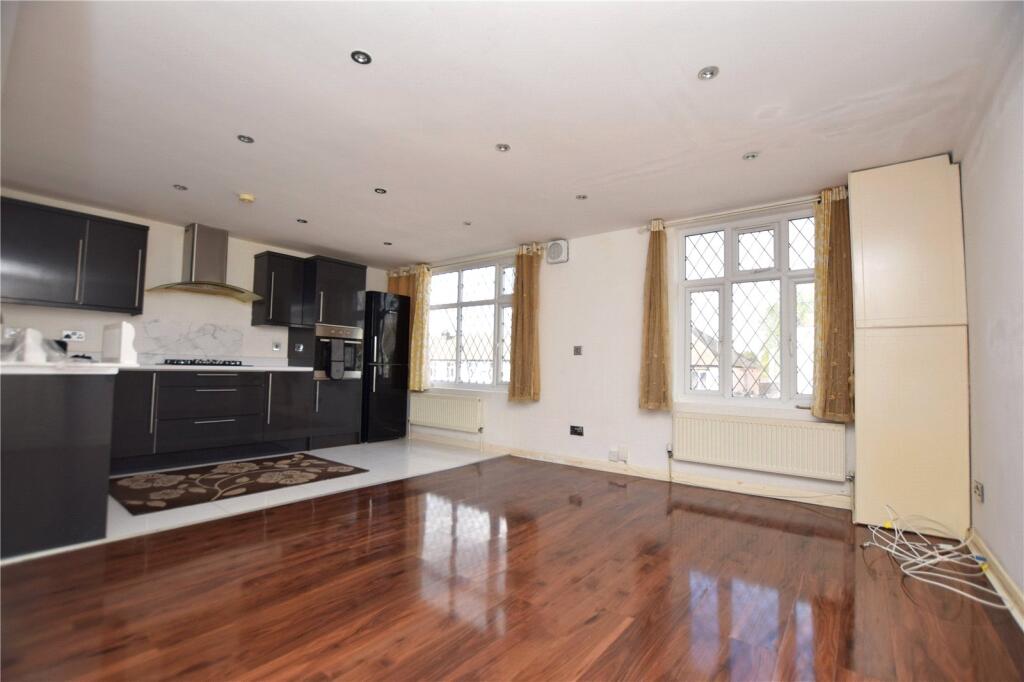 Main image of property: High Road, Chadwell Heath, Romford, RM6