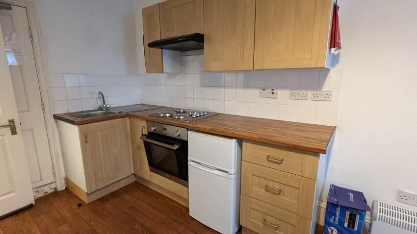 Additional property image - HOLLAND ROAD, CLOSE TO PALMEIRA SQUARE