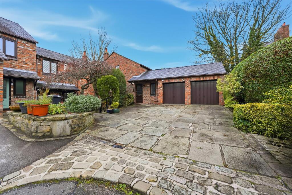 Main image of property: Roan Mews, Macclesfield