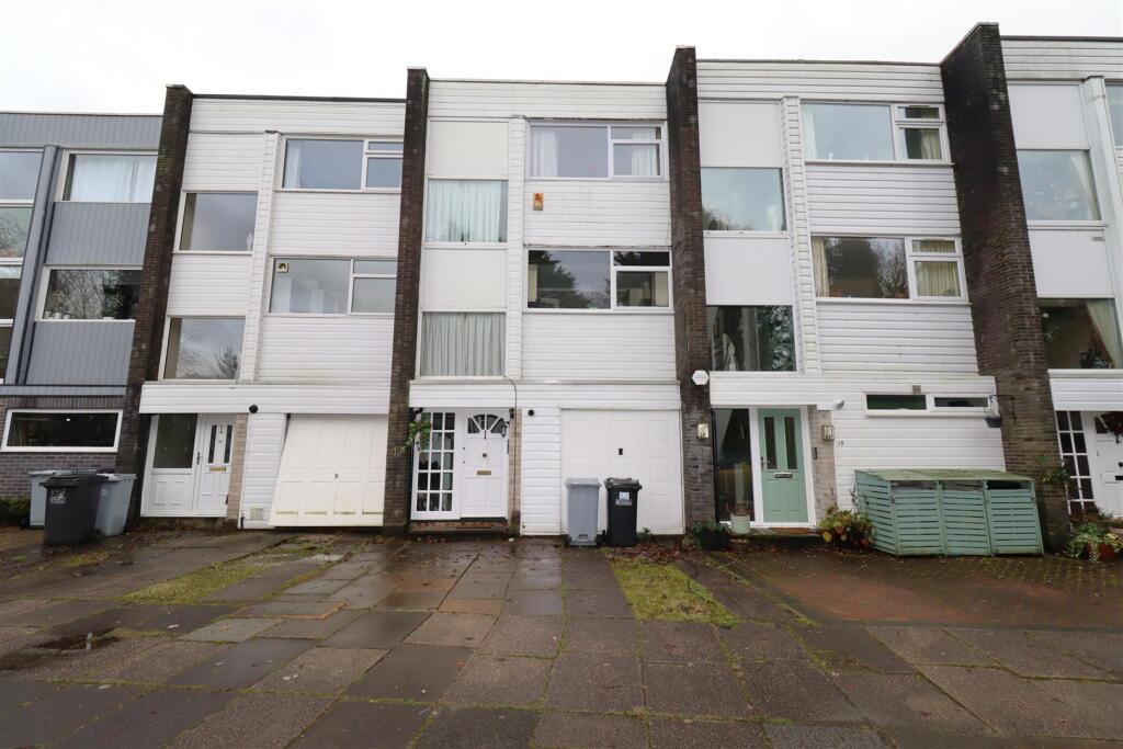 Main image of property: 12 Bollin Mews, Prestbury, Cheshire