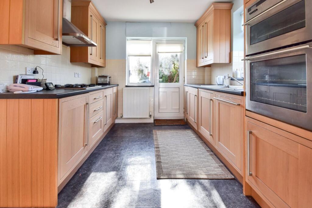 Main image of property: West Drive, Davis Estate, Chatham, ME5