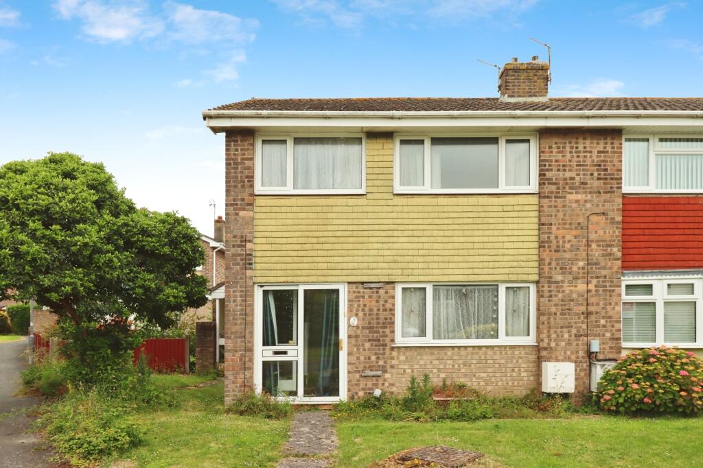 3 bedroom semidetached house for sale in Eagle Drive, Patchway