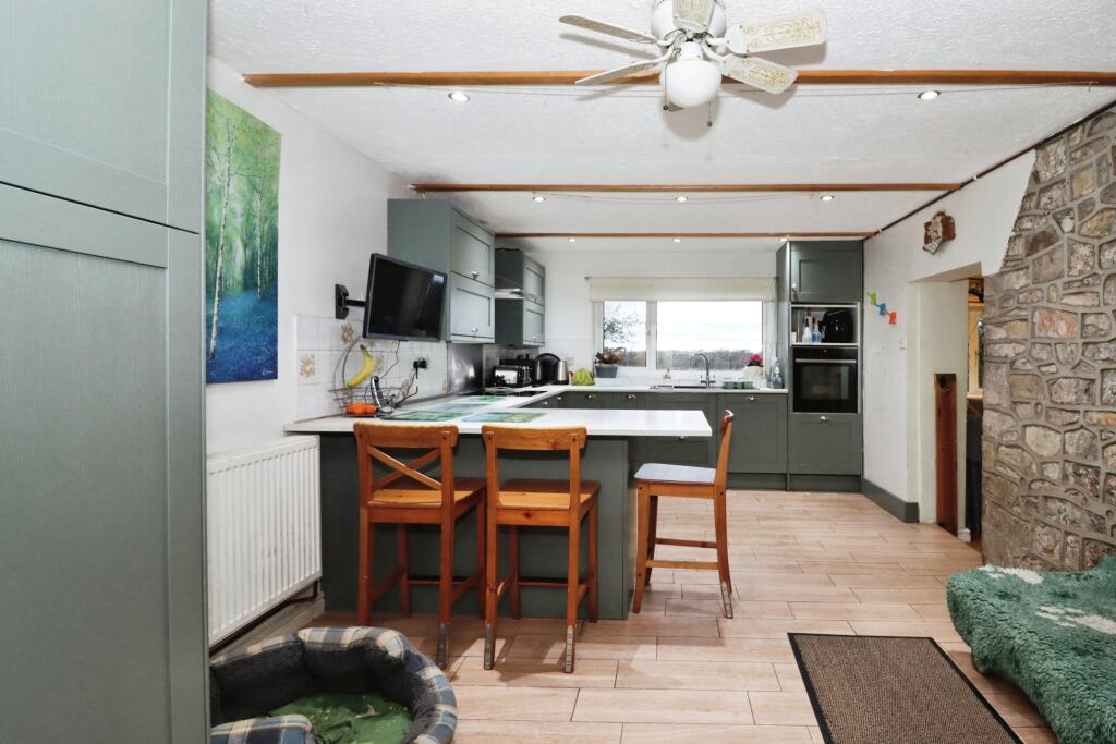 Additional property image - Gloucester Road, Rudgeway, Bristol, Gloucestershire, BS35