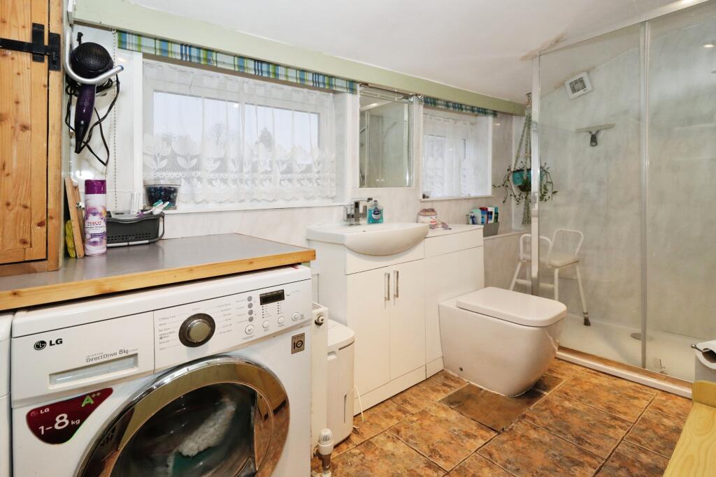 Additional property image - Gloucester Road, Rudgeway, Bristol, Gloucestershire, BS35