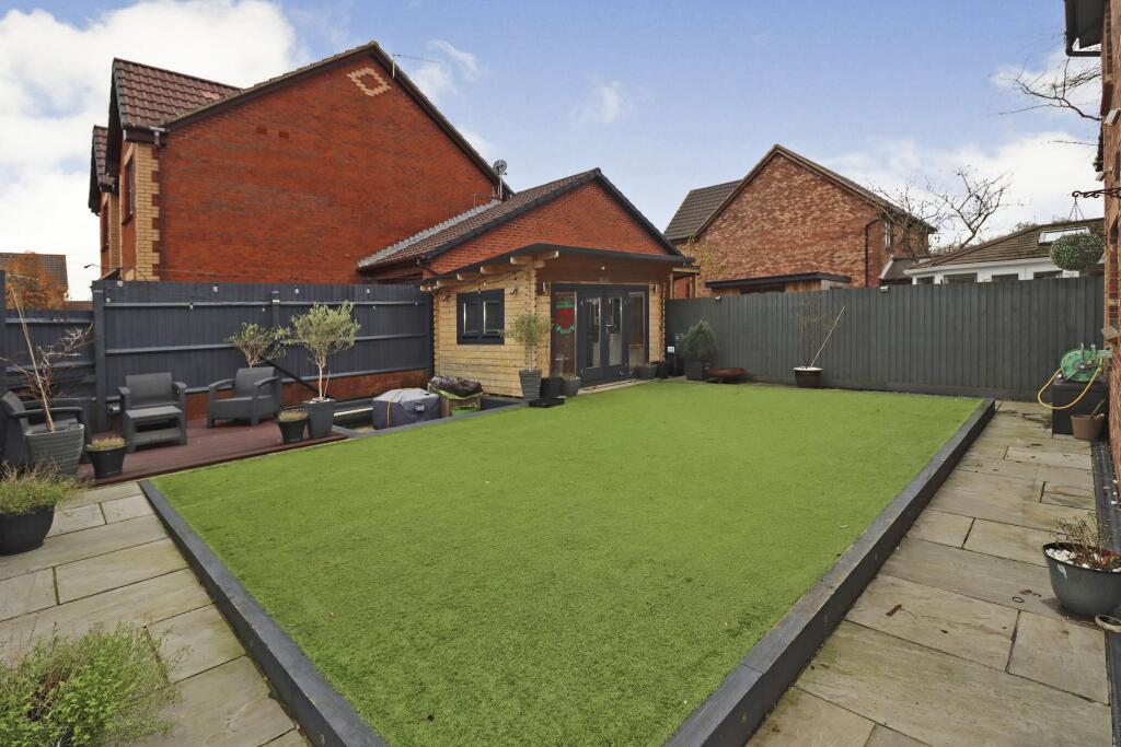 Additional property image - Juniper Way, Bradley Stoke, Bristol, Gloucestershire, BS32