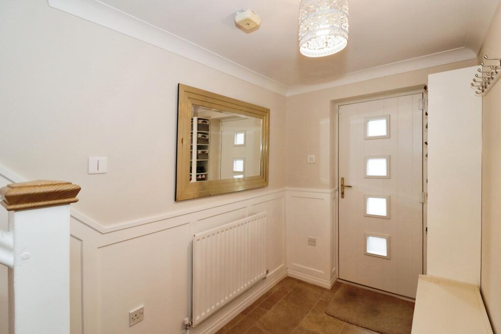 Additional property image - Juniper Way, Bradley Stoke, Bristol, Gloucestershire, BS32