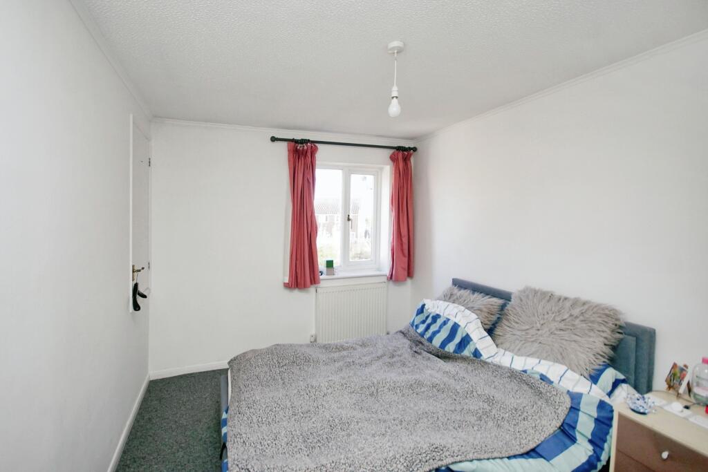 Additional property image - Oaktree Crescent, Bradley Stoke, Bristol, BS32