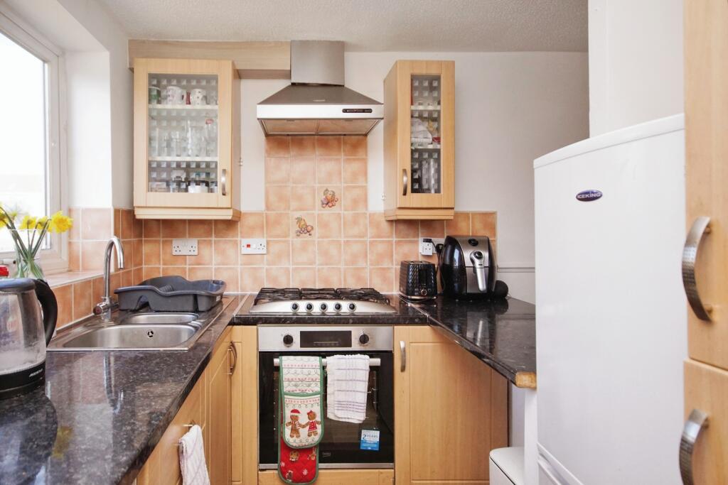 Additional property image - Oaktree Crescent, Bradley Stoke, Bristol, BS32