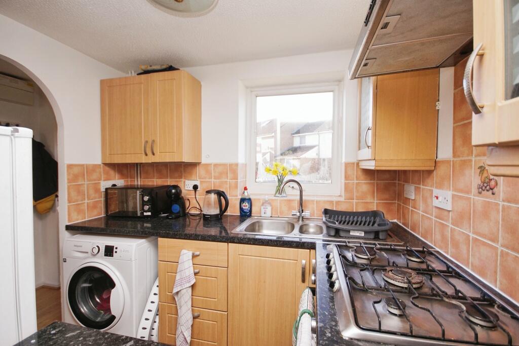 Additional property image - Oaktree Crescent, Bradley Stoke, Bristol, BS32