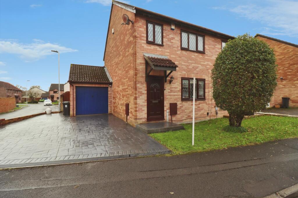Main image of property: Cooks Close, Bradley Stoke, Bristol, Gloucestershire, BS32