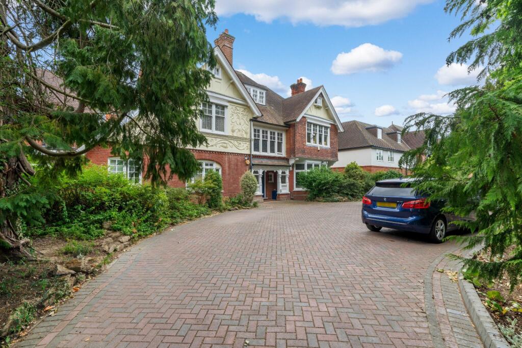 Main image of property: Langley Avenue, Surbiton, KT6