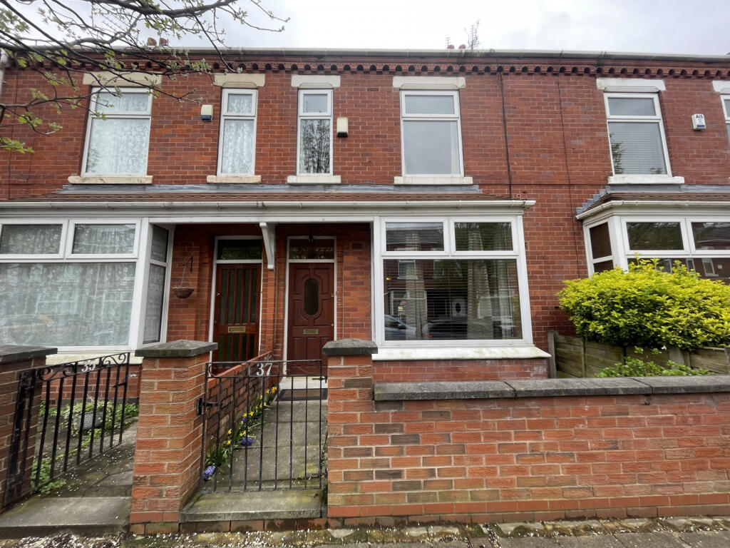 3 bedroom terraced house for sale in Gorse Street, Stretford, M32