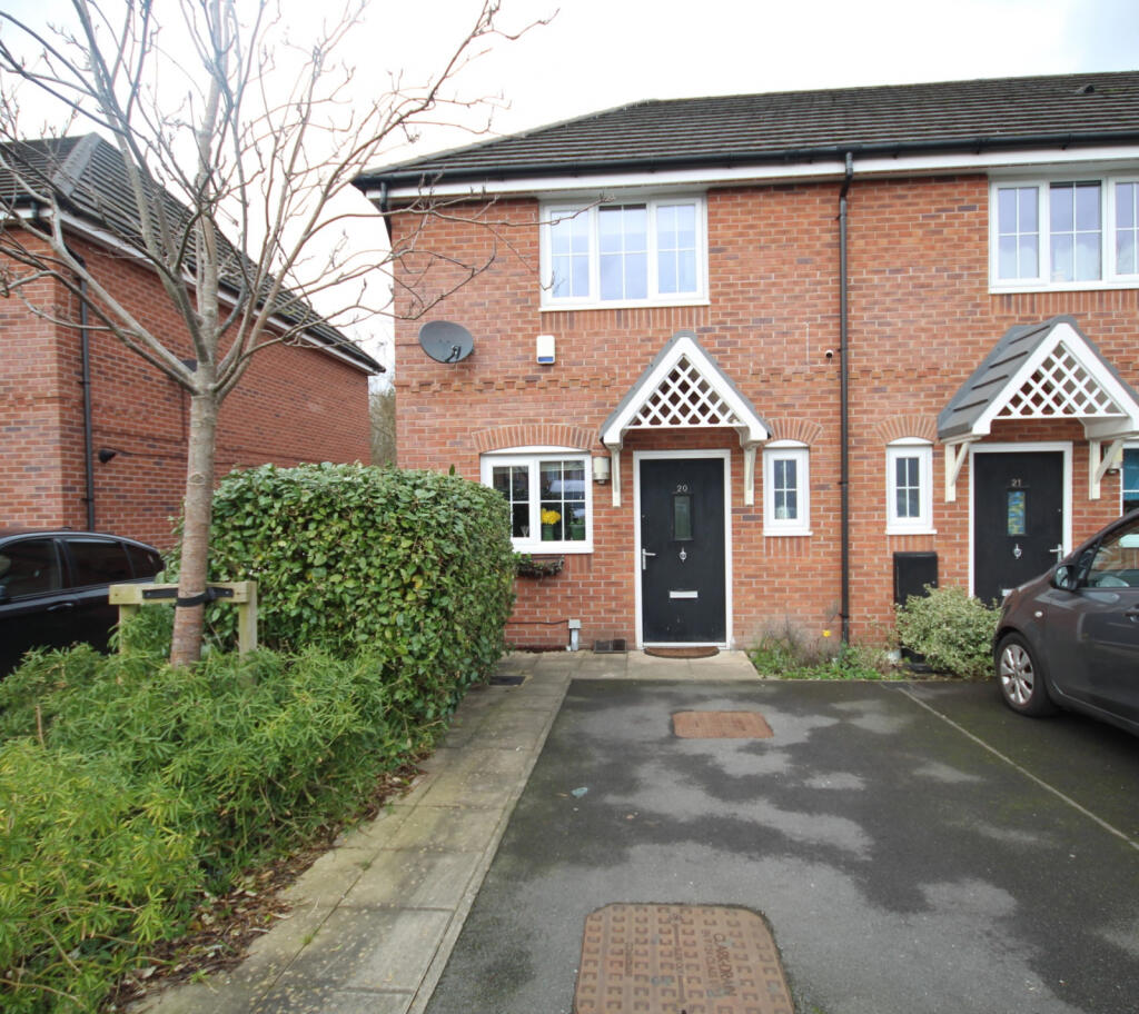 2 bedroom semidetached house for sale in Fleming Drive Stretford, M32