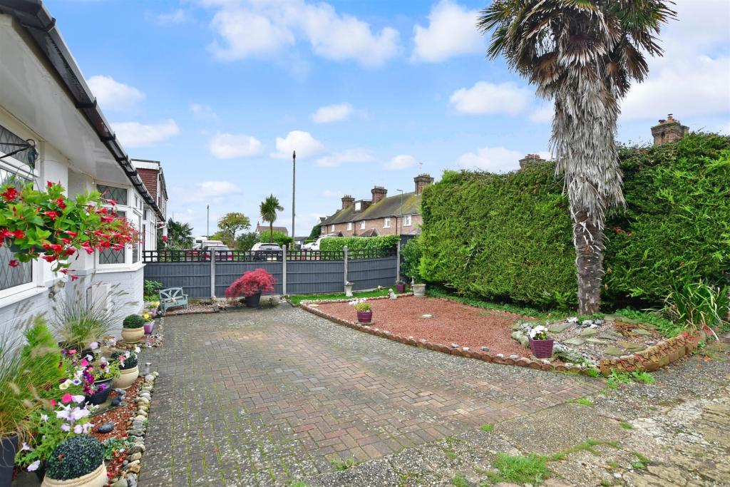 Additional property image - Fitzalan Road, Arundel, West Sussex