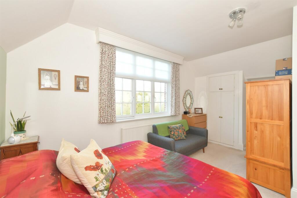 Additional property image - Crossbush, Arundel, West Sussex