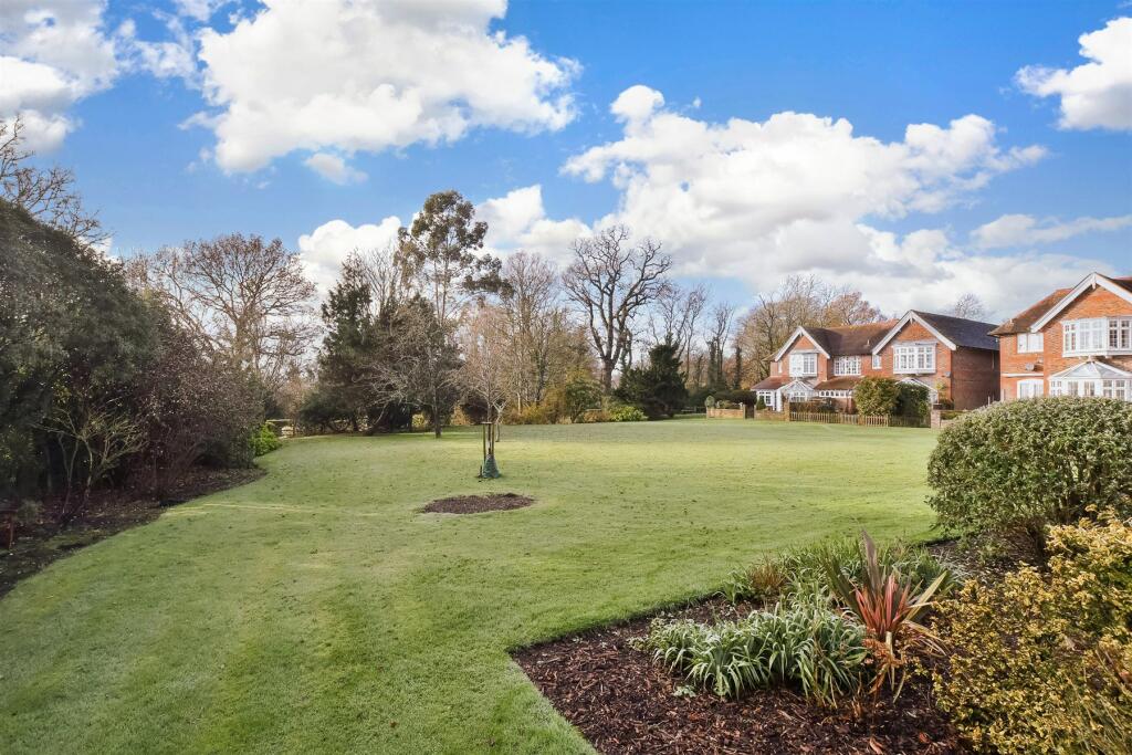 Additional property image - Crossbush, Arundel, West Sussex