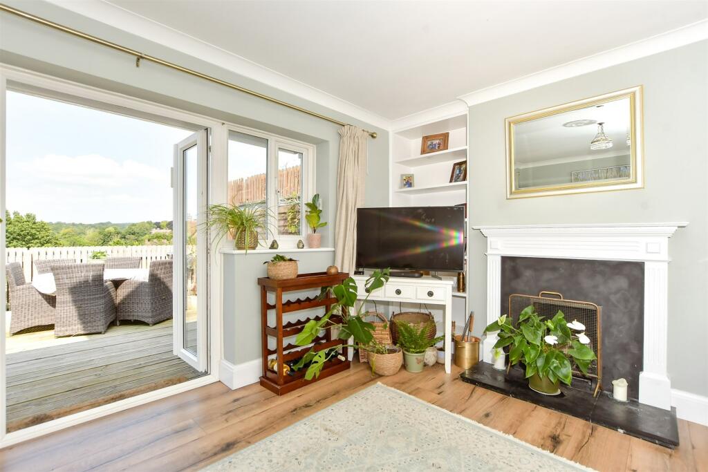 Additional property image - Mount Pleasant, Arundel, West Sussex