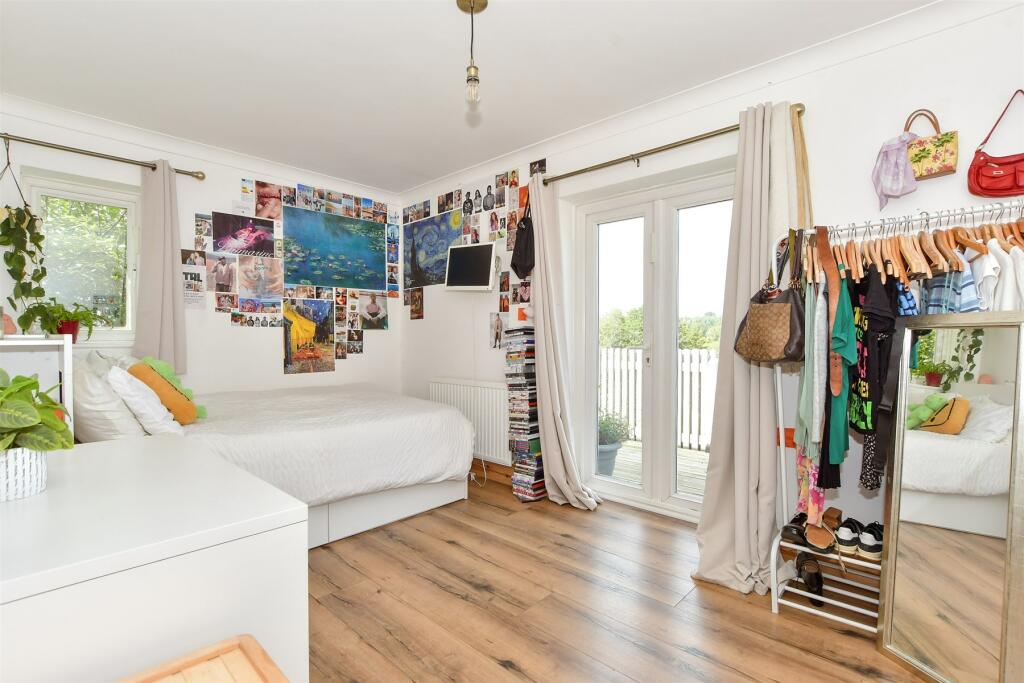 Additional property image - Mount Pleasant, Arundel, West Sussex