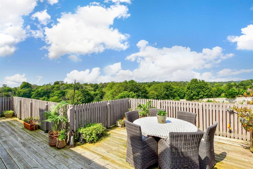Additional property image - Mount Pleasant, Arundel, West Sussex