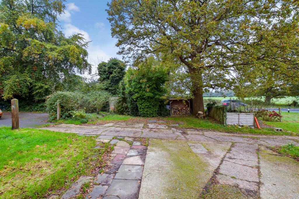 Additional property image - Jarvis Road, Arundel, West Sussex