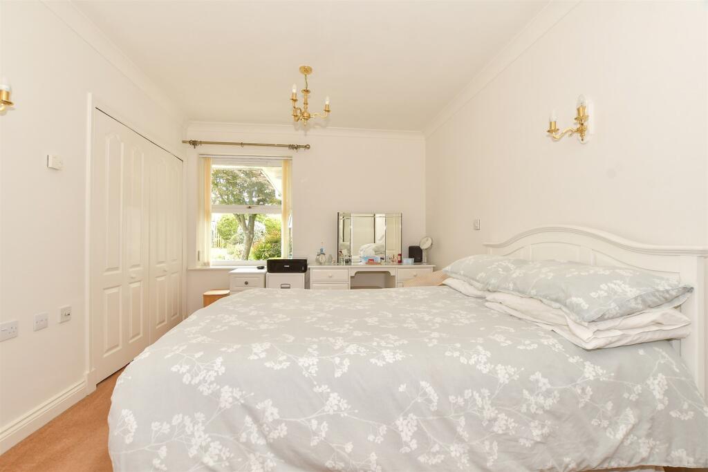 Main image of property: Fontwell Avenue, Eastergate, Chichester, West Sussex