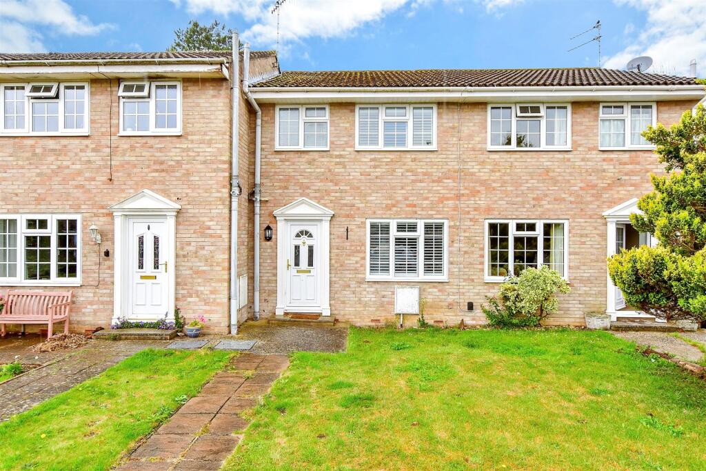 Main image of property: St. George's Walk, Eastergate, Chichester, West Sussex