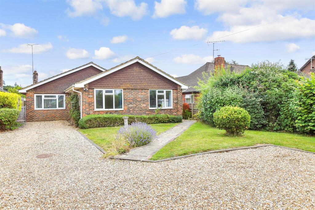 Main image of property: Fontwell Avenue, Eastergate, Chichester, West Sussex