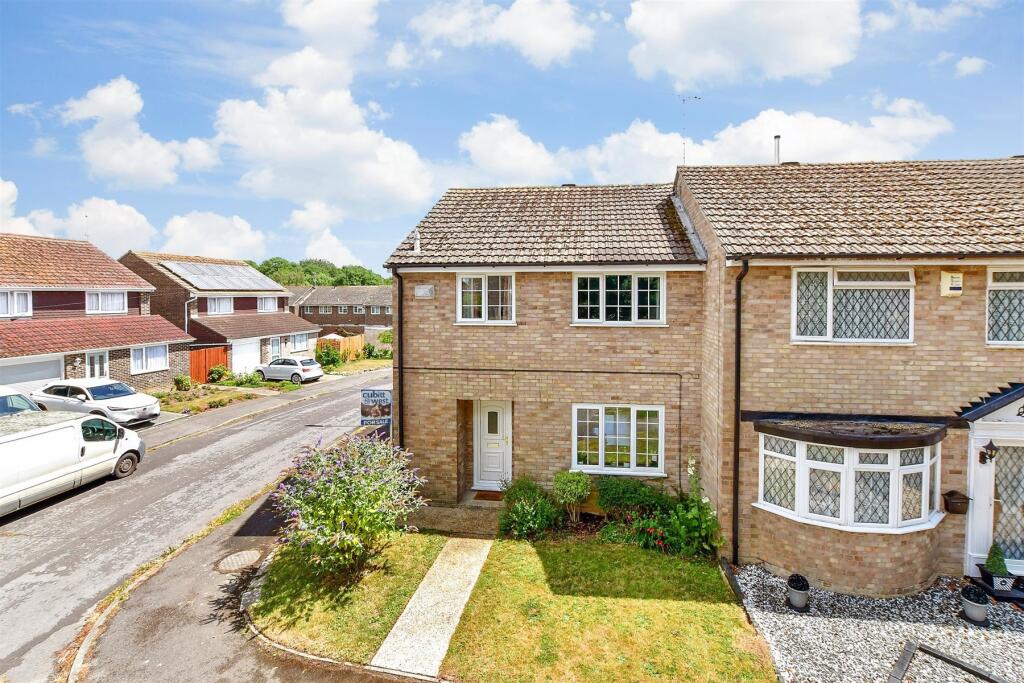 Main image of property: Farnhurst Road, Barnham, West Sussex