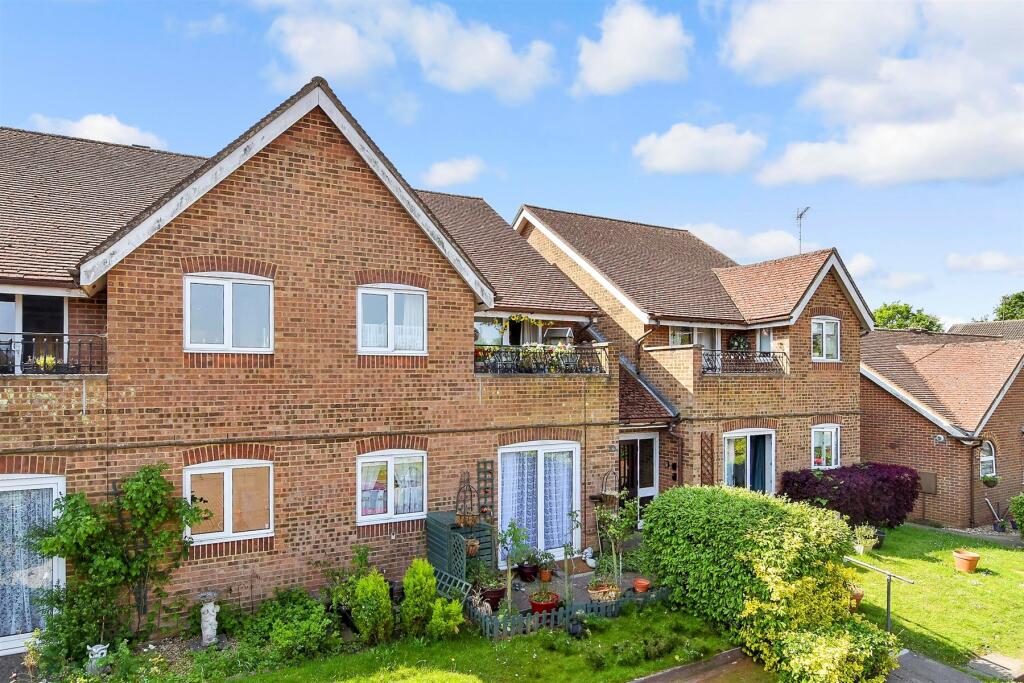 Main image of property: Lordsgrove Close, Tadworth, Surrey