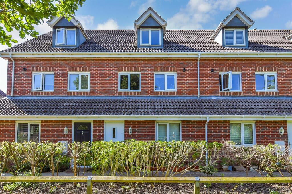 Main image of property: Graylingwell Drive, Chichester, West Sussex